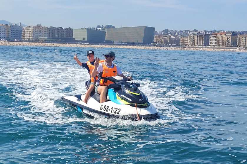 jet ski