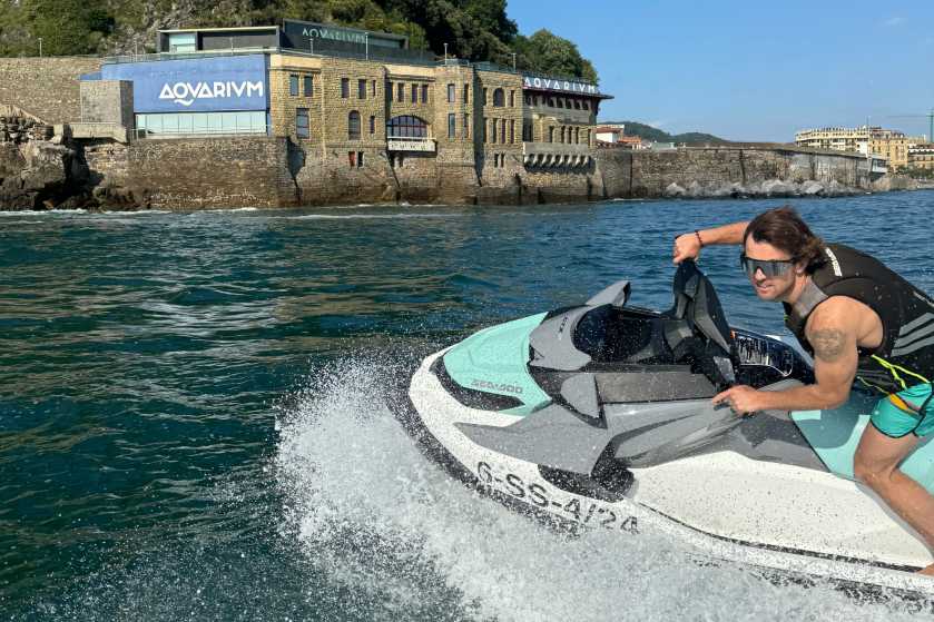jet ski