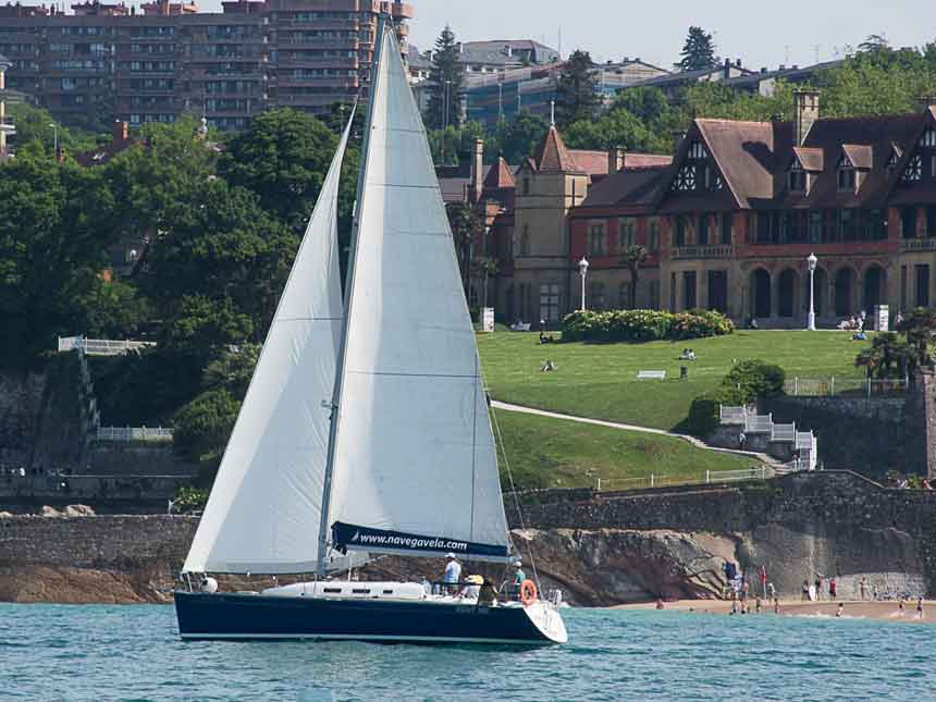 NAVEGAVELA