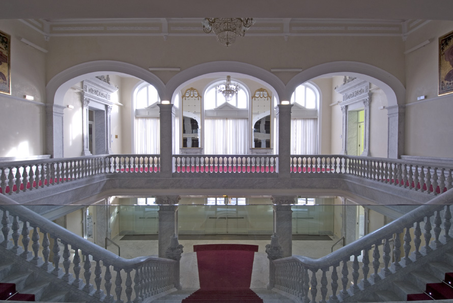 ENTRADA Y FOYER
