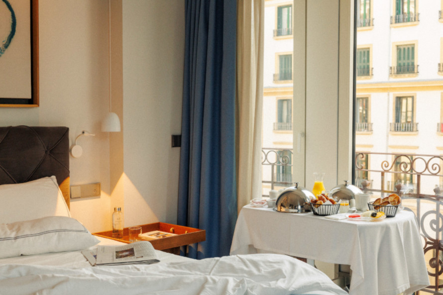 LASALA PLAZA HOTEL