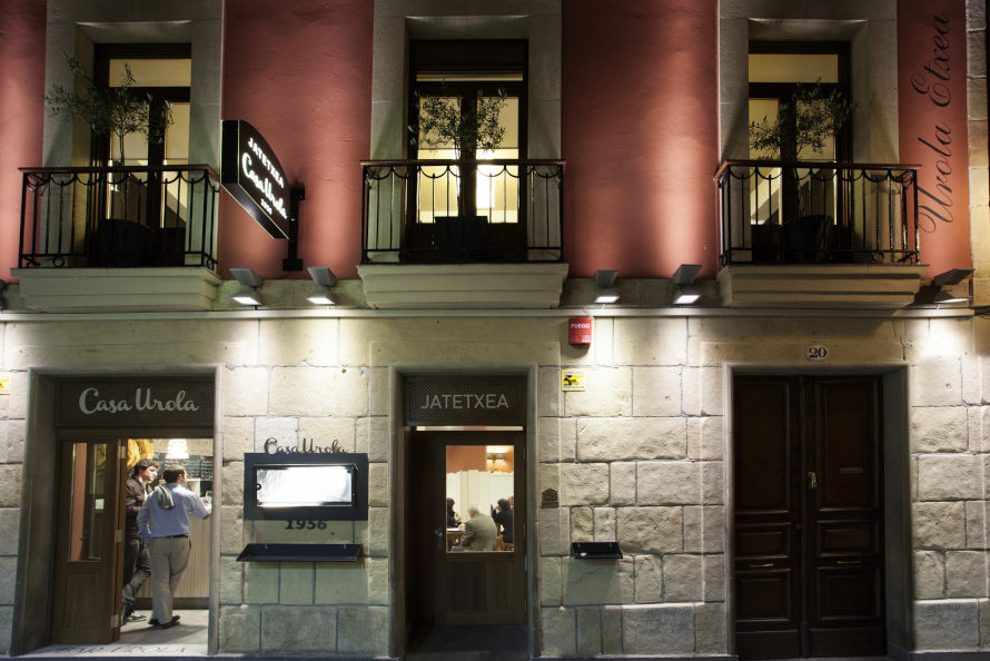 BAR CASA UROLA