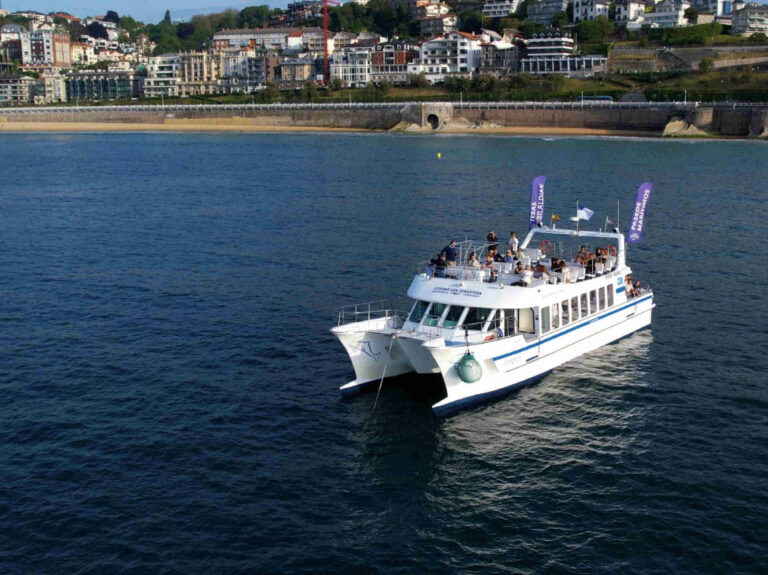 CATAMARÁN CIUDAD SAN SEBASTIÁN