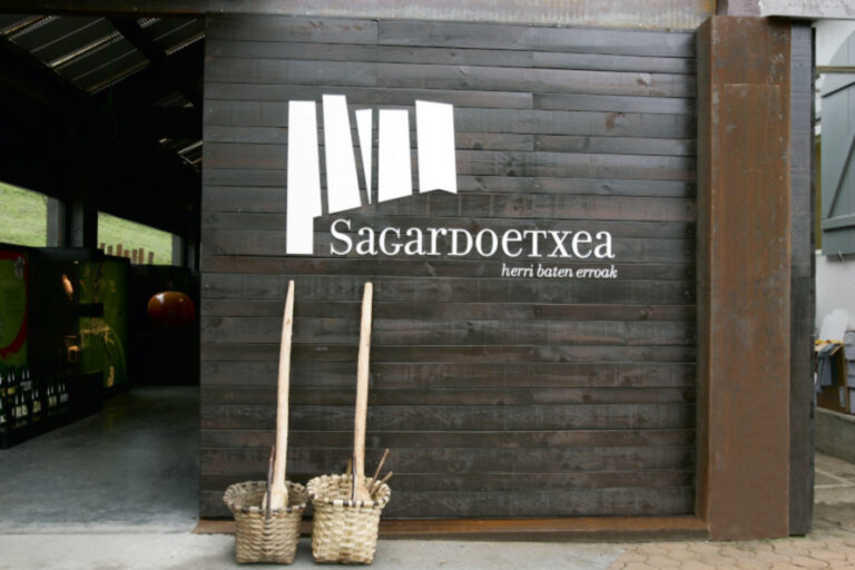SAGARDOETXEA – Sagardoaren Lurraldea