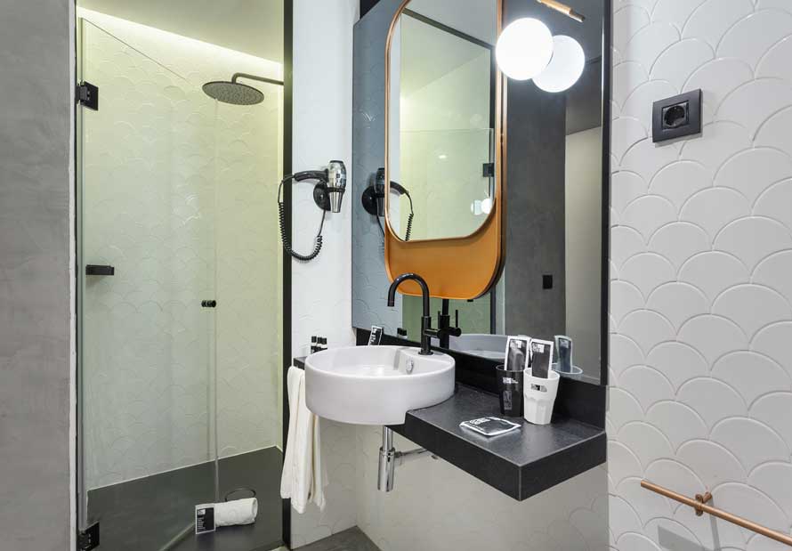 HOTEL ONE SHOT TABAKALERA HOUSE