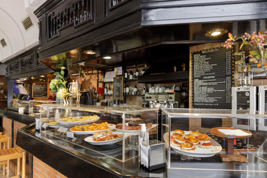 BAR URTXORI BI